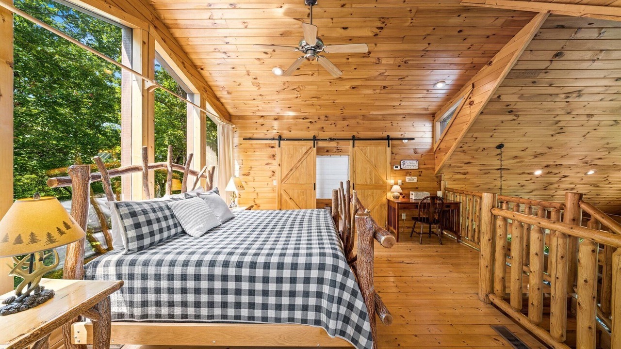 Photo of Bedroom in Gatlinburg