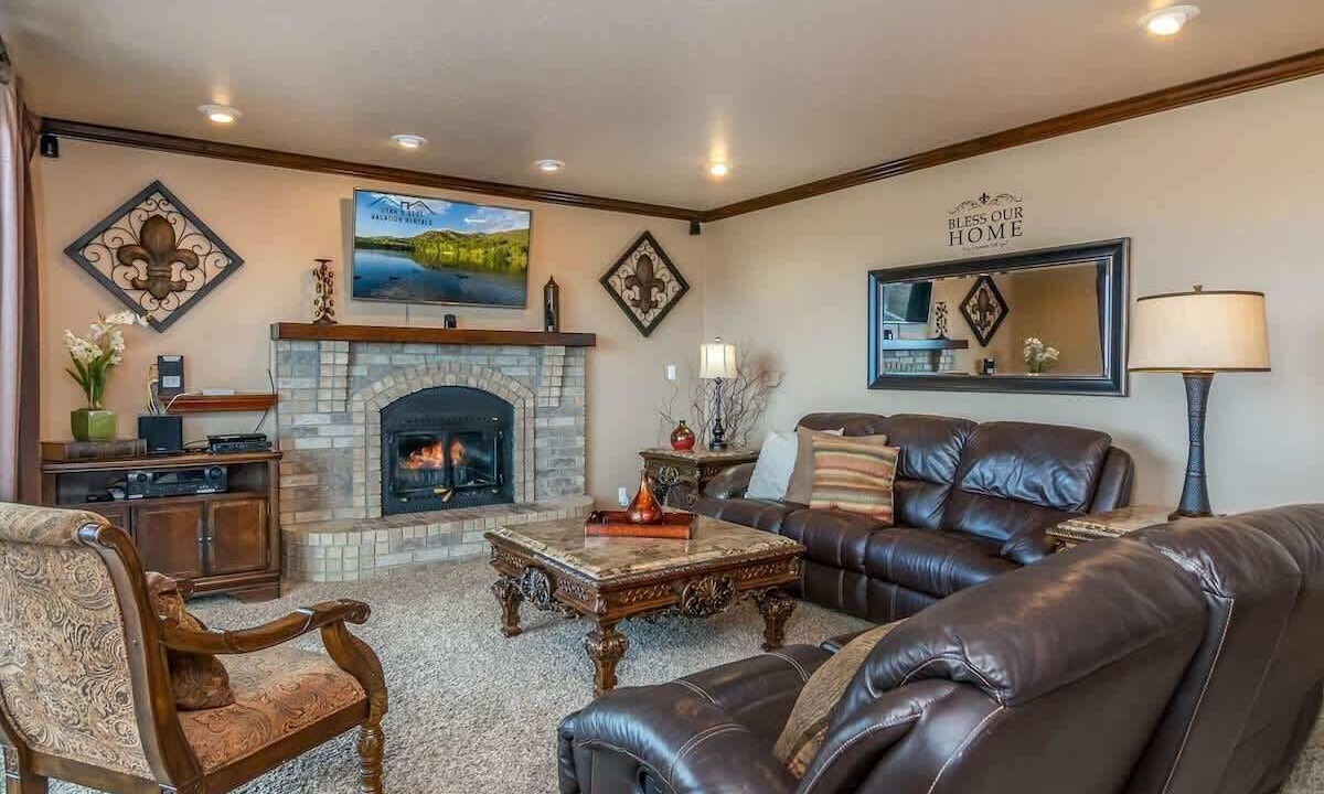 Photo of Bedroom in Draper