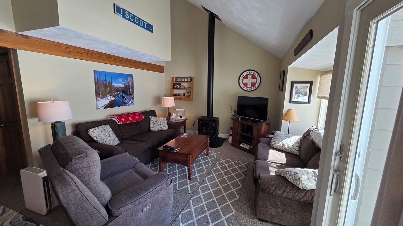 Photo of Livingroom in Carrabassett Valley