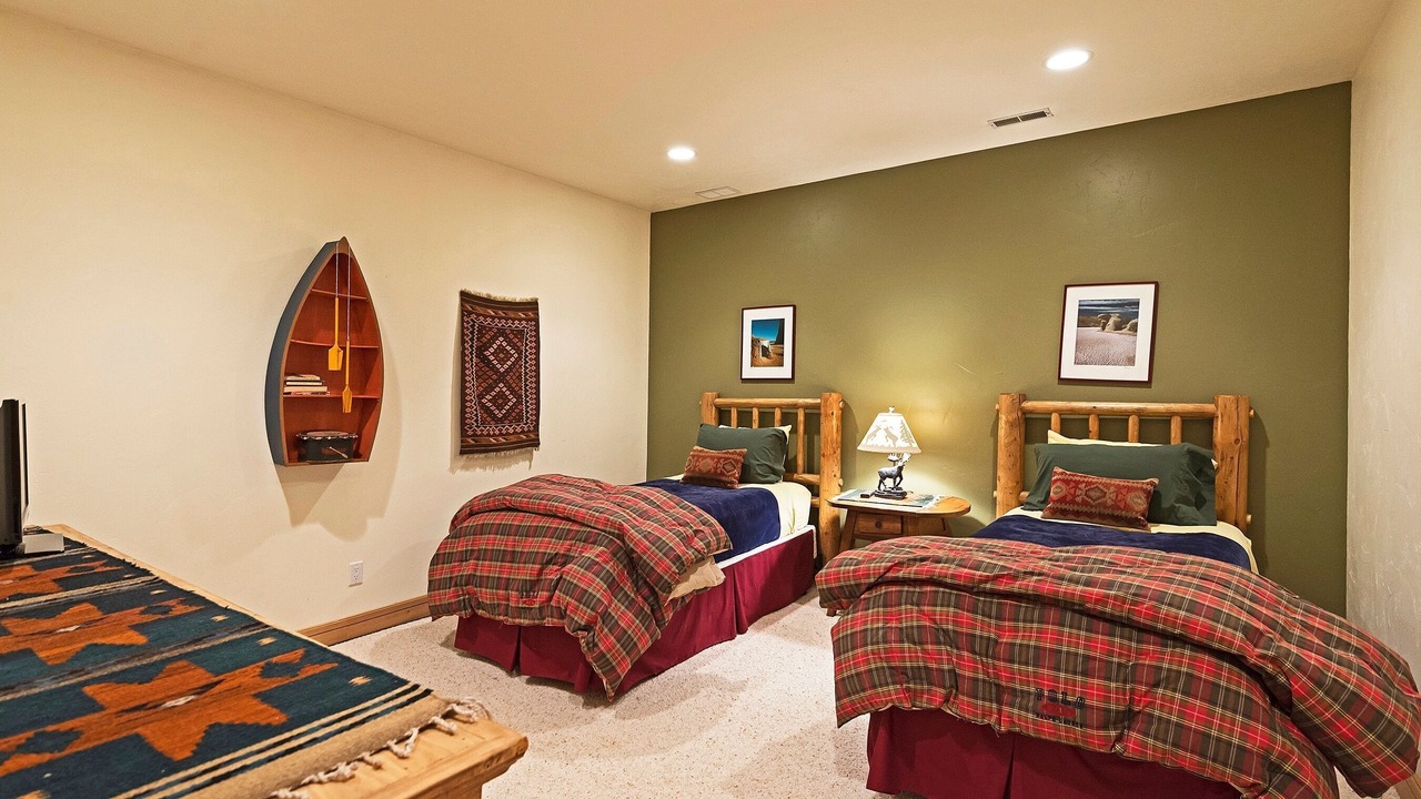 Photo of Bedroom in Park Meadows