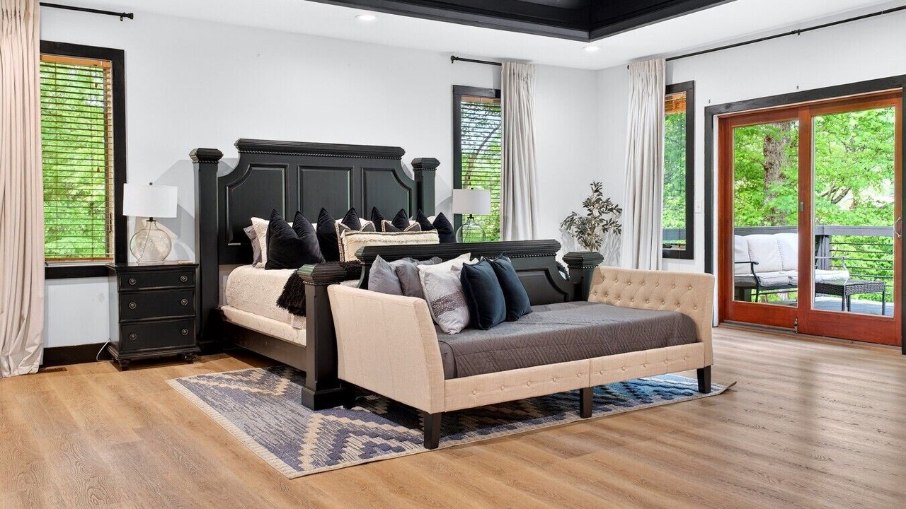 Photo of Livingroom in Blue Ridge