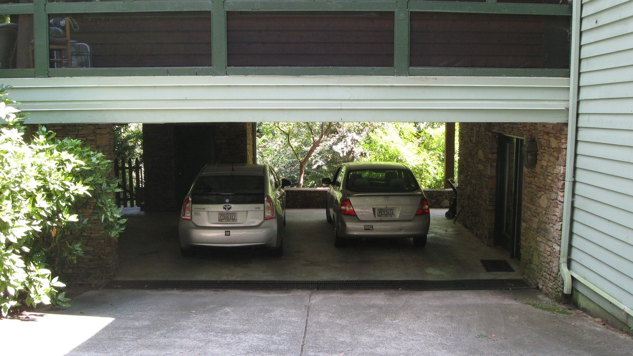 Photo of Others in East Side