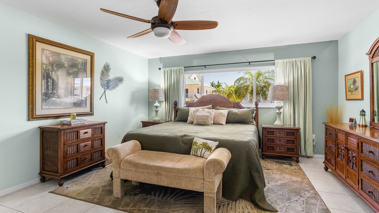 Photo of Bedroom in Key Colony Beach