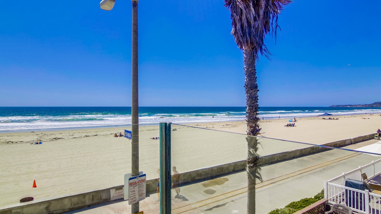 Photo of Patio Balcony in Mission Beach