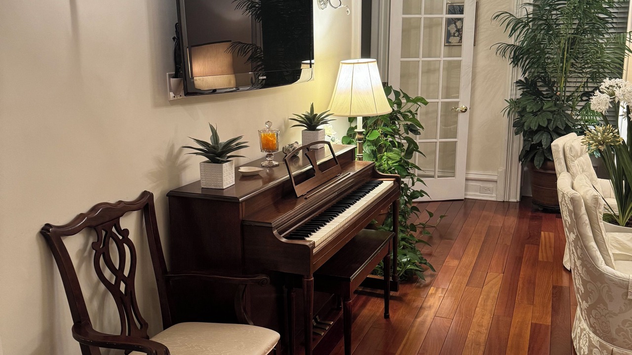 Photo of Bedroom in Saratoga Springs