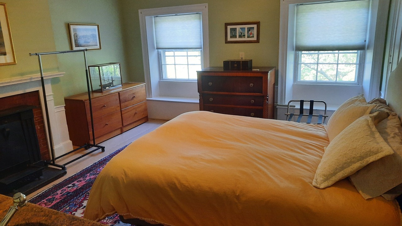 Photo of Bedroom in Salem