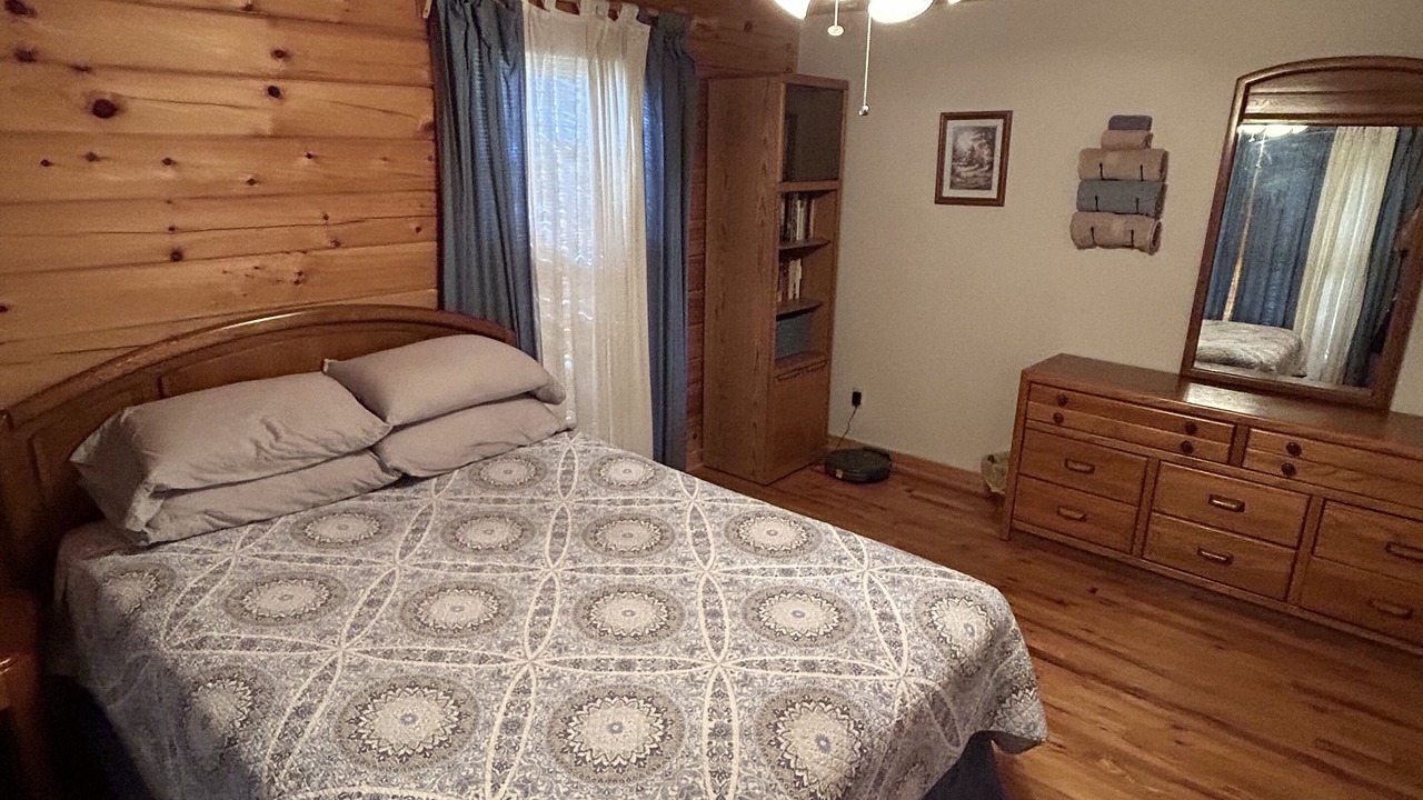 Photo of Bedroom in The Meadows At Lake James Station