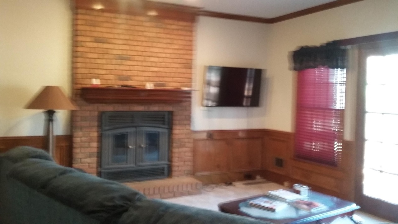 Photo of Livingroom in Tucker