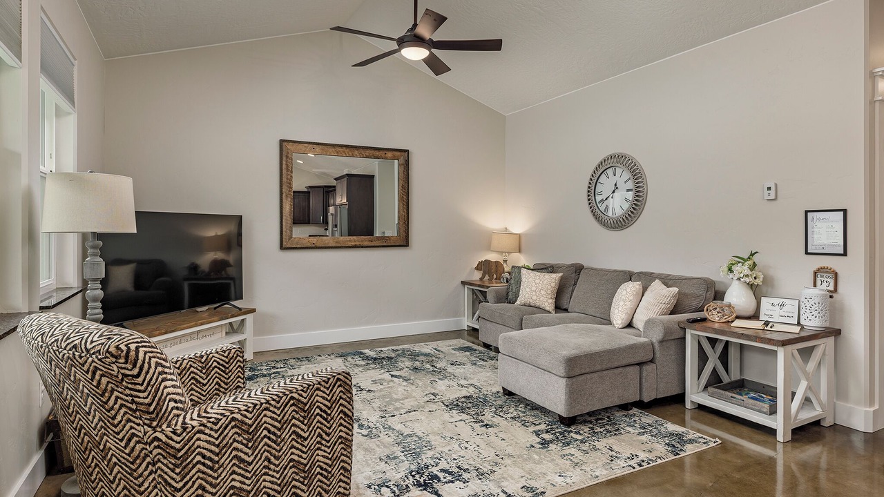 Photo of Livingroom in Wasilla