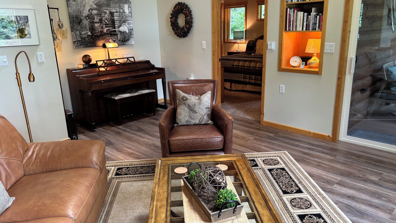 Photo of Livingroom in Primrose