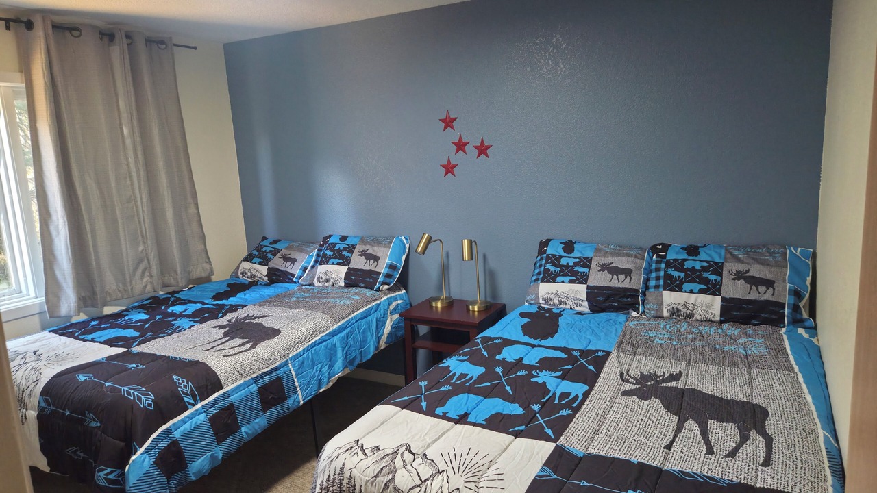 Photo of Bedroom in Alyeska