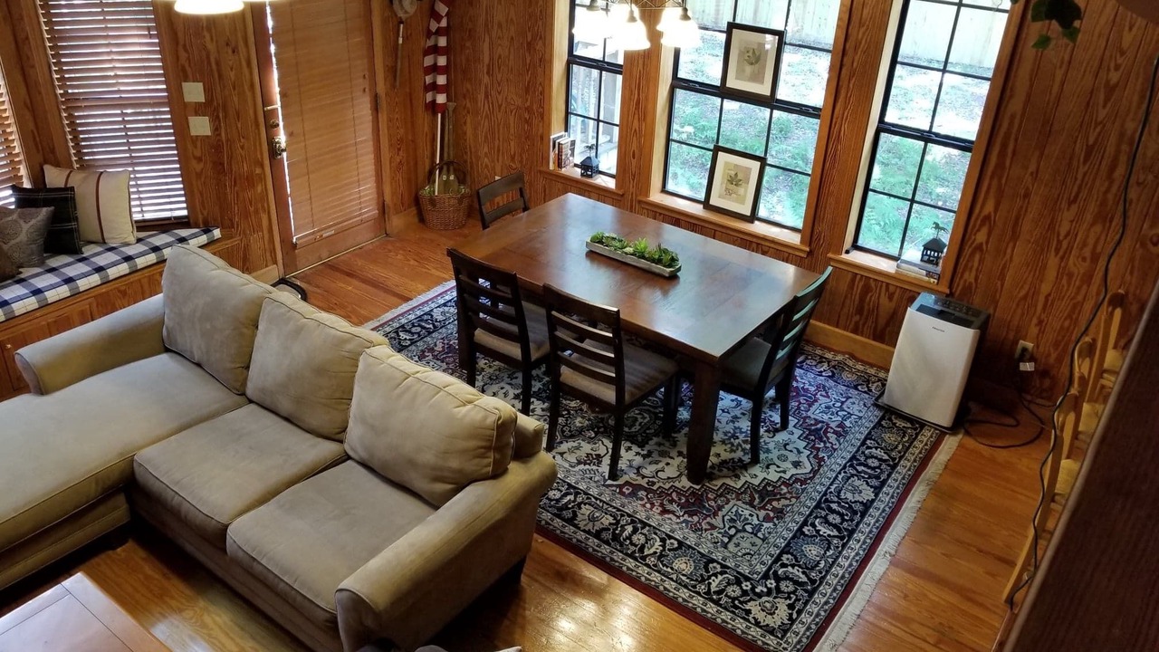 Photo of Livingroom in Branford