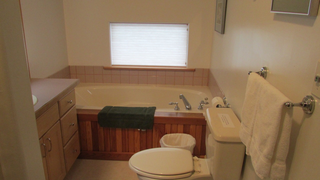 Photo of Bathroom in Diamond Ridge