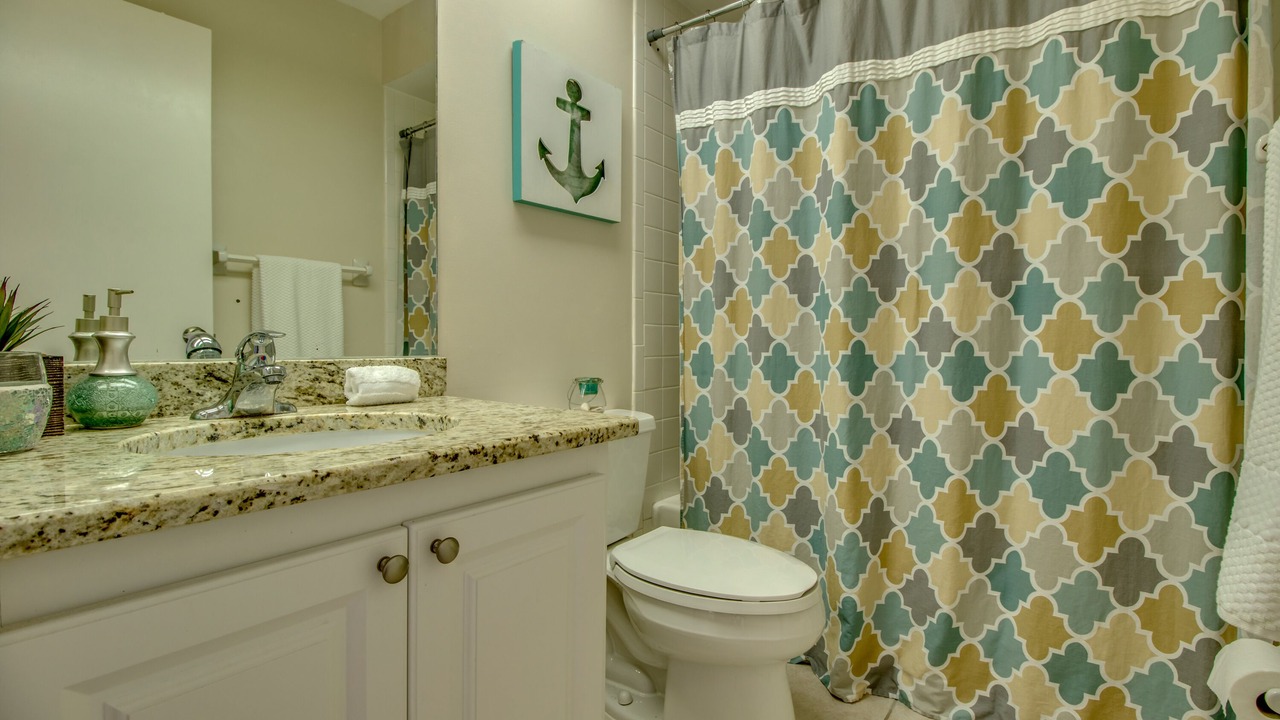 Photo of Bathroom in Grey Oaks