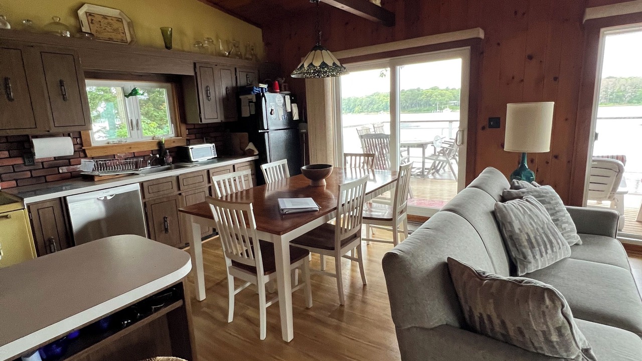 Photo of Livingroom in Tisbury