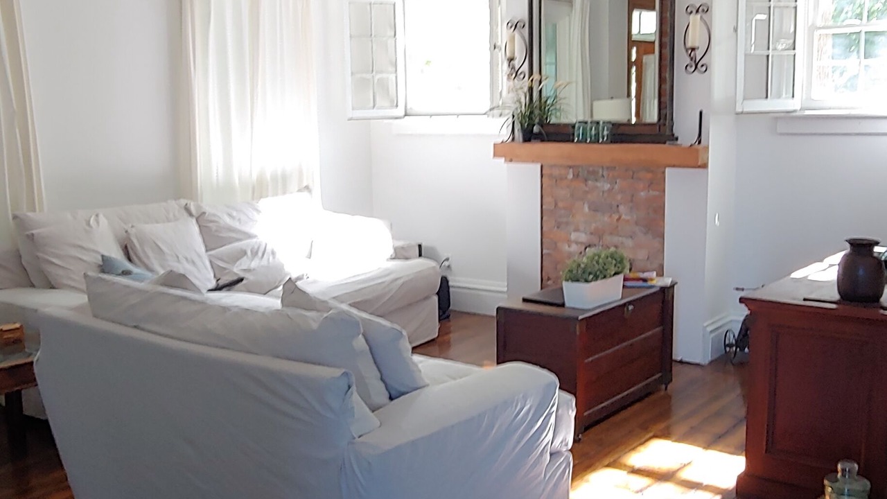 Photo of Livingroom in Saratoga Springs