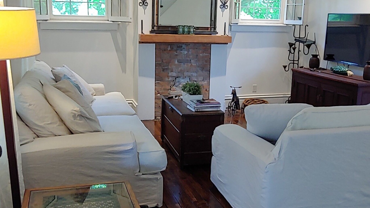 Photo of Livingroom in Saratoga Springs