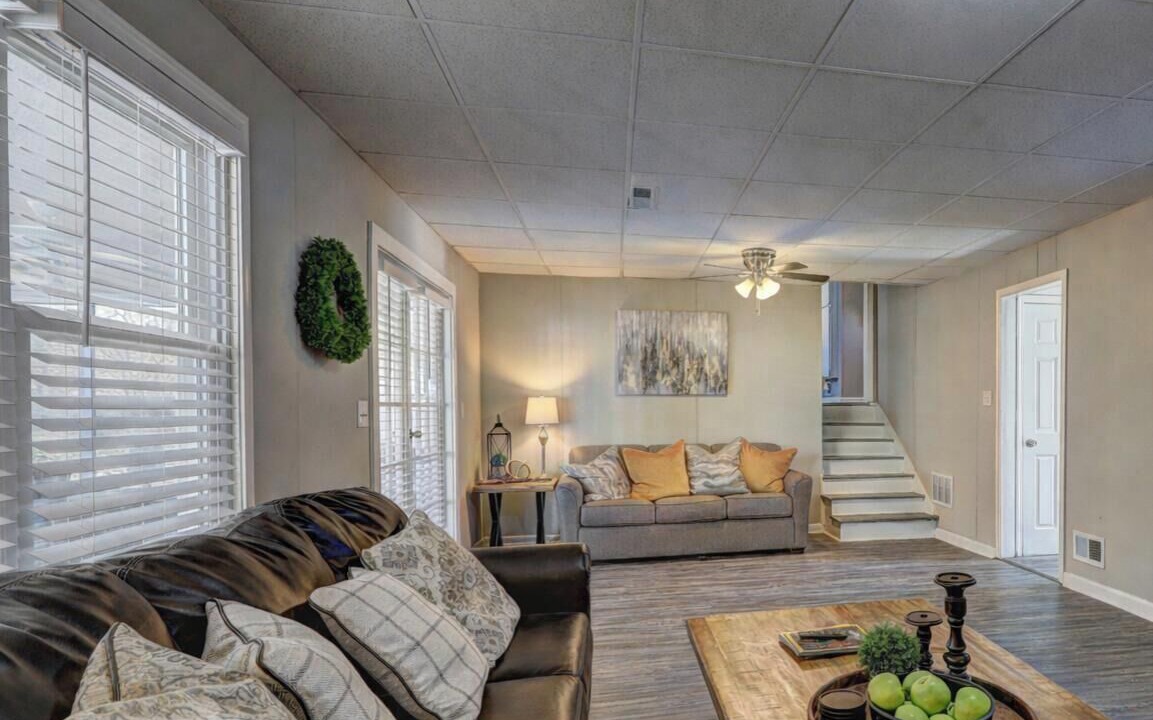 Photo of Livingroom in Mableton