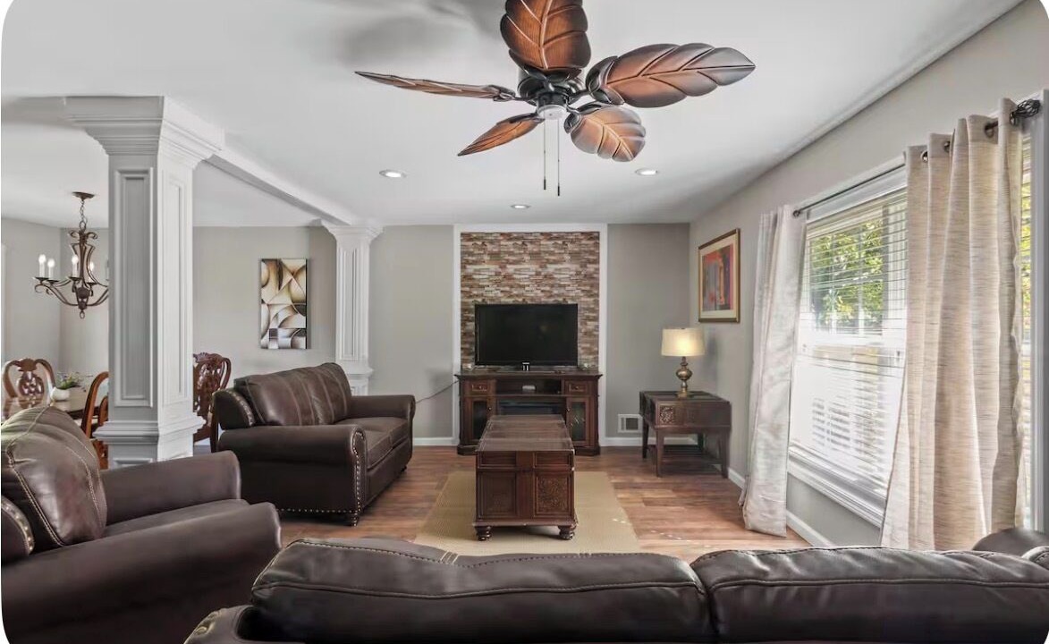 Photo of Livingroom in Decatur