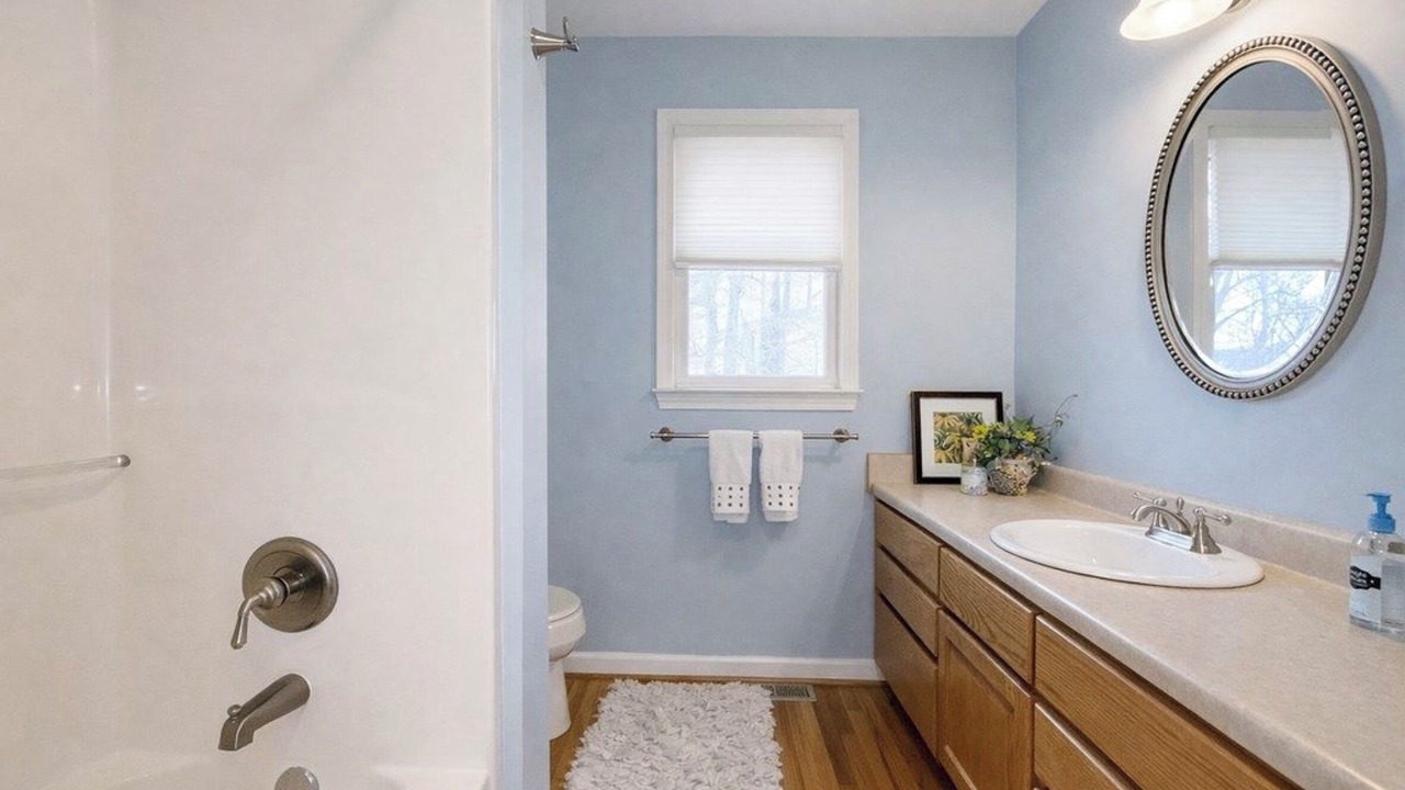 Photo of Bathroom in Walnut Mountain