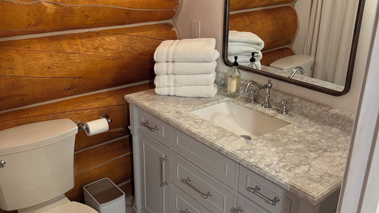 Photo of Bathroom in Delta Junction