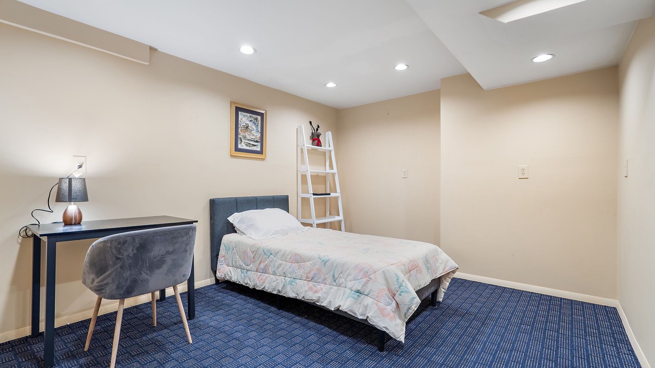 Photo of Bedroom in Framingham