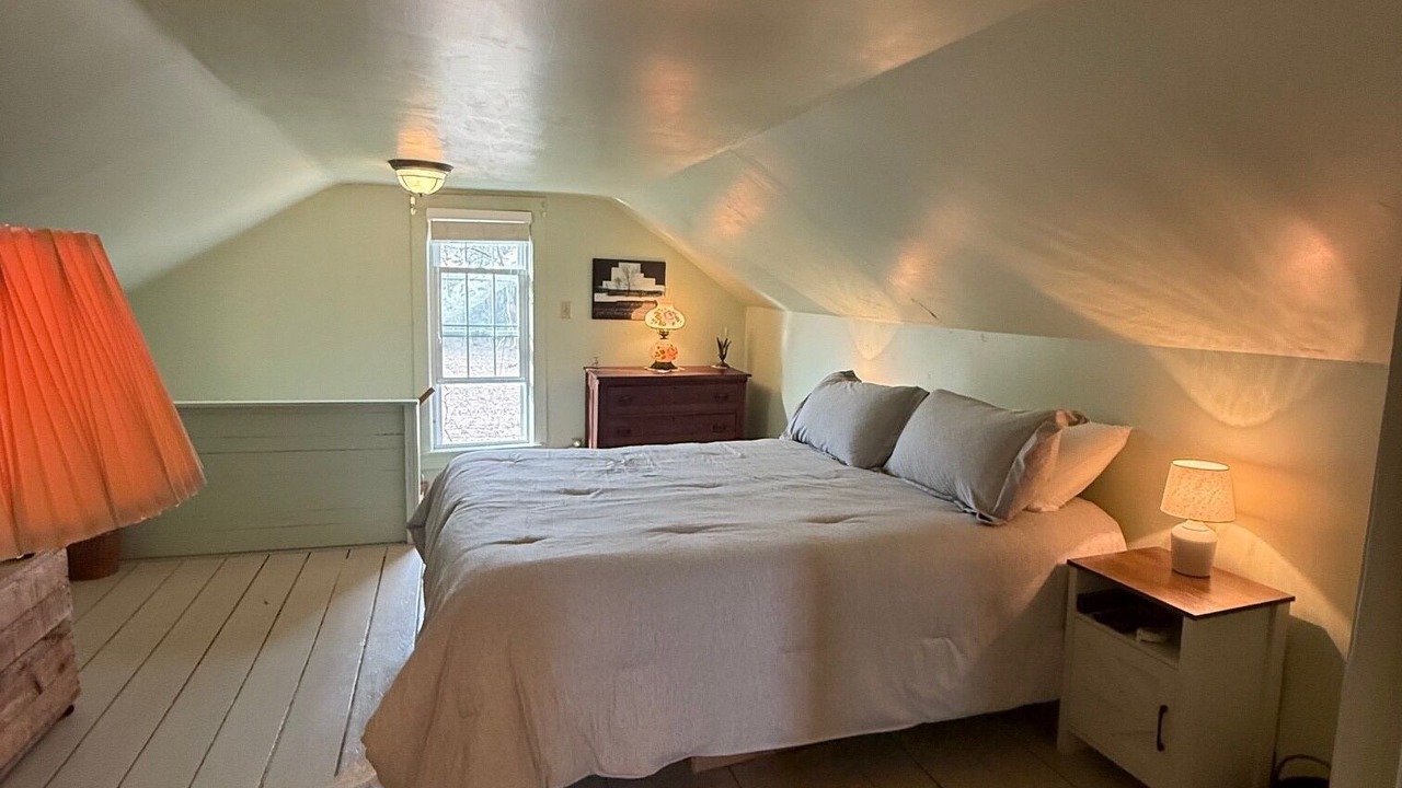 Photo of Bedroom in Laketon
