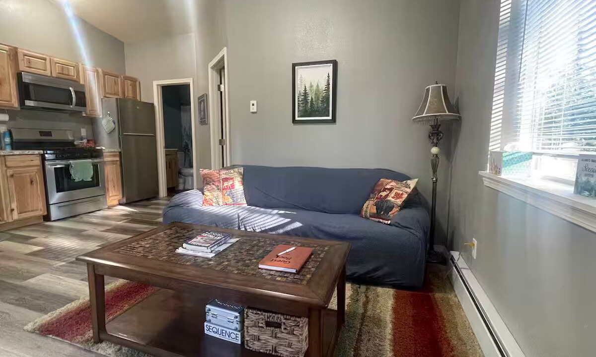 Photo of Livingroom in Butte