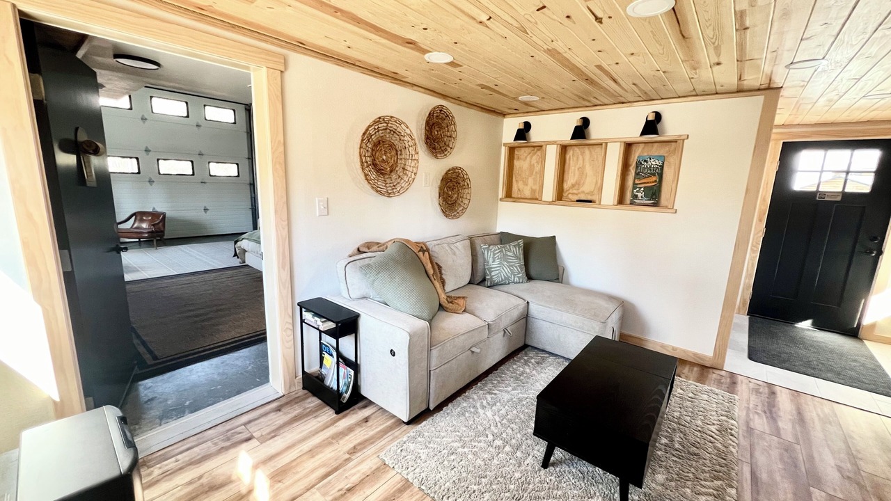 Photo of Livingroom in Kenny Lake