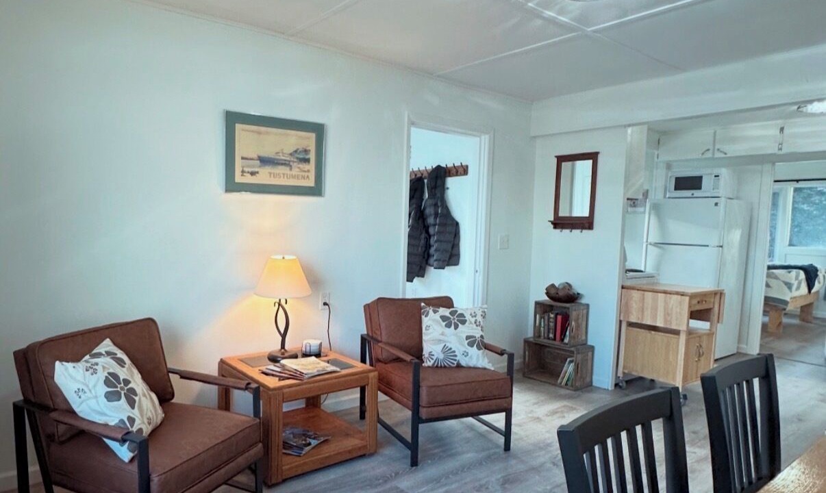 Photo of Livingroom in Homer