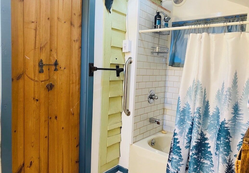 Photo of Bathroom in Homer