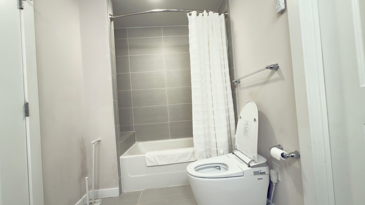 Photo of Bathroom in North Buckhead