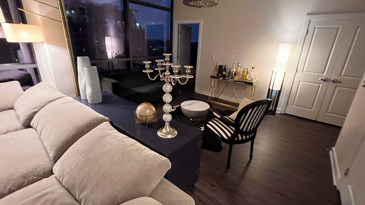 Photo of Livingroom in North Buckhead