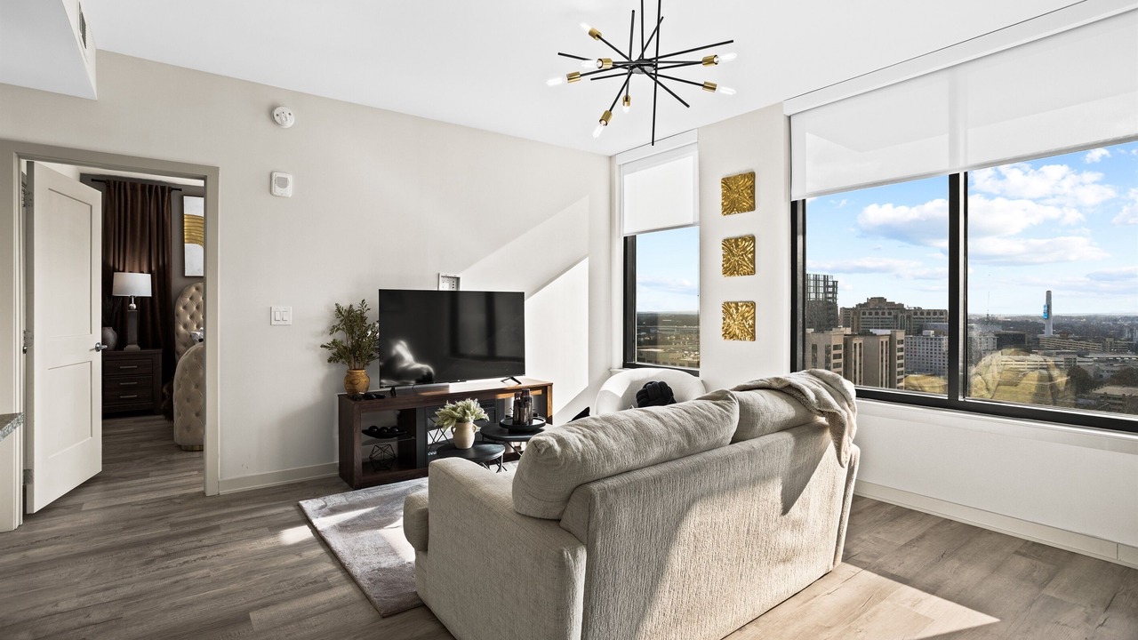 Photo of Livingroom in Peachtree Center