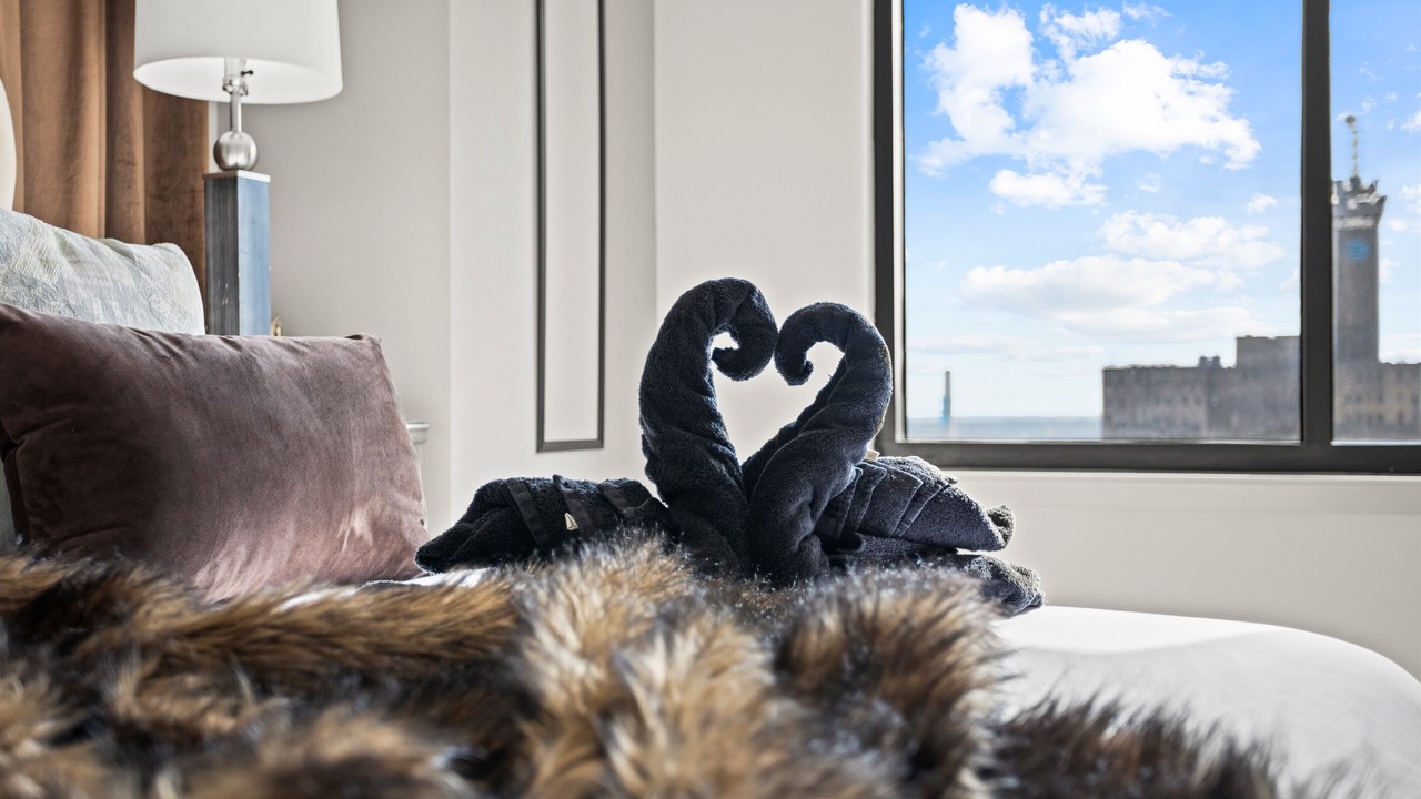Photo of Bedroom in Peachtree Center