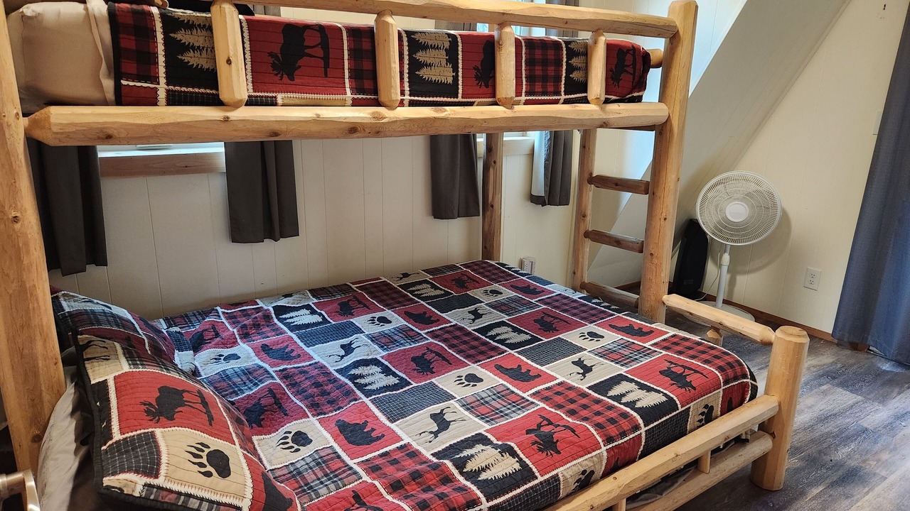 Photo of Bedroom in Lazy Mountain