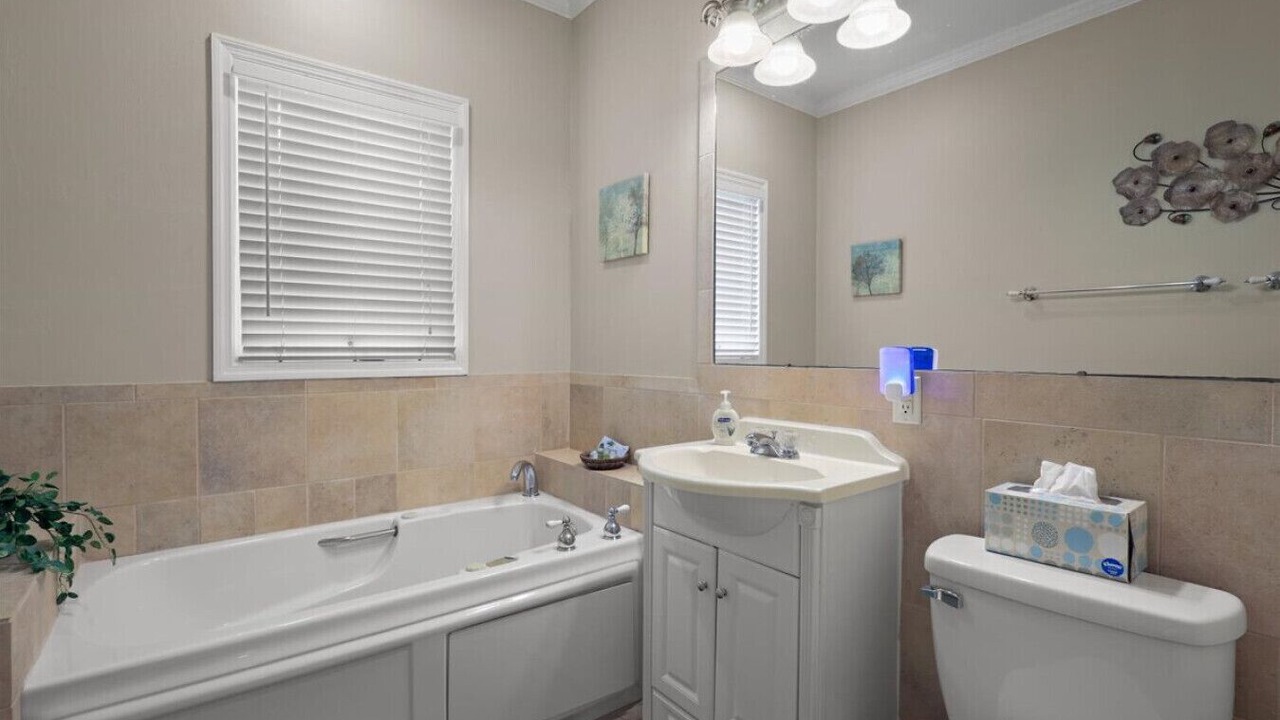 Photo of Bathroom in Bell