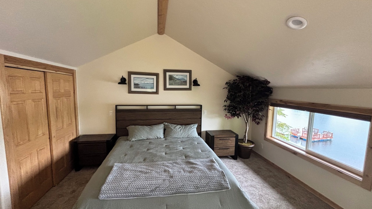 Photo of Bedroom in Big Lake