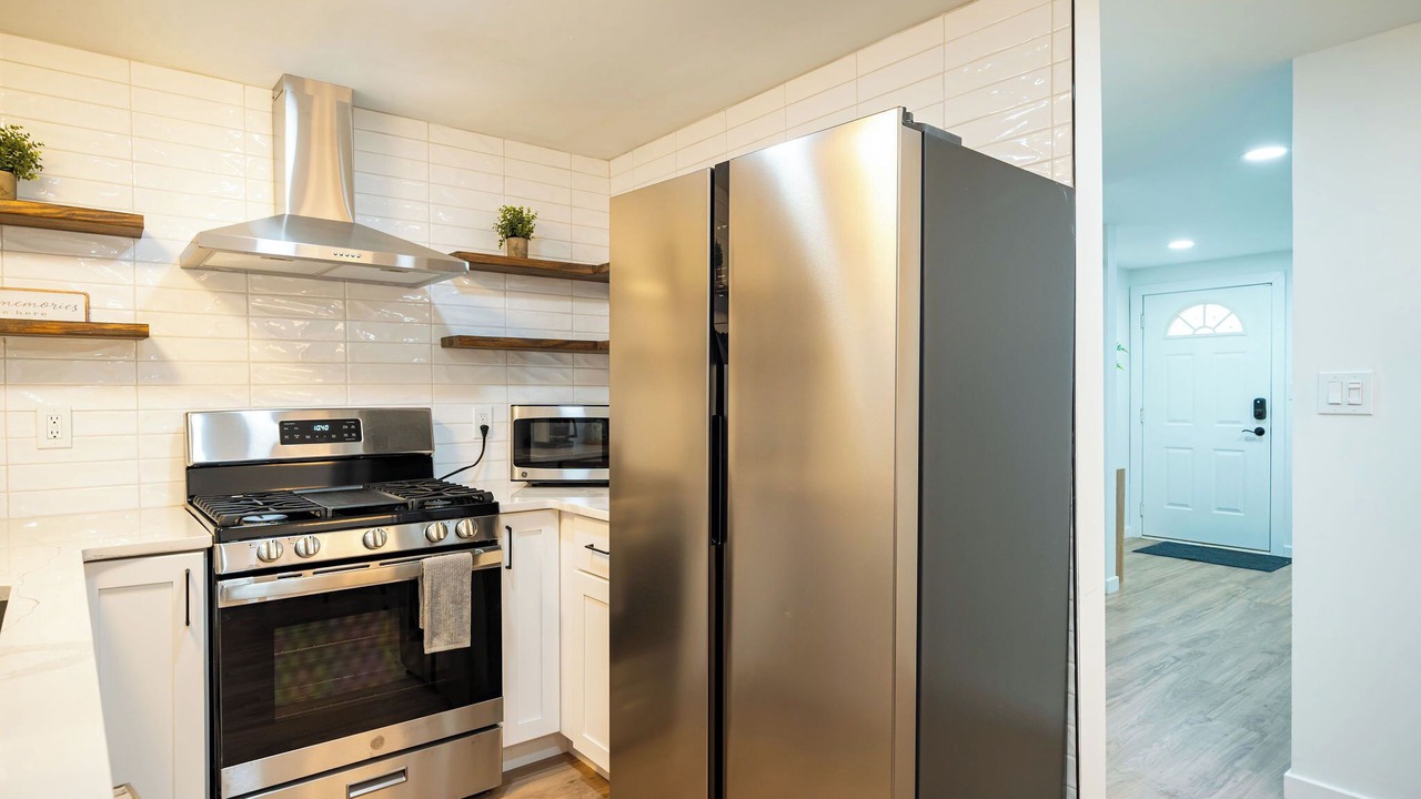 Photo of Kitchen in Summit Station