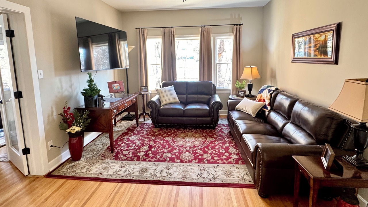 Photo of Livingroom in Holladay