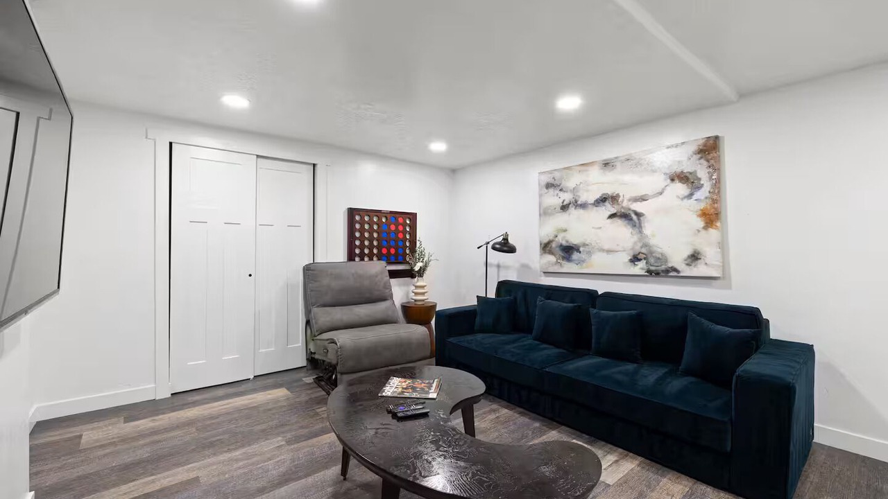 Photo of Livingroom in Holladay