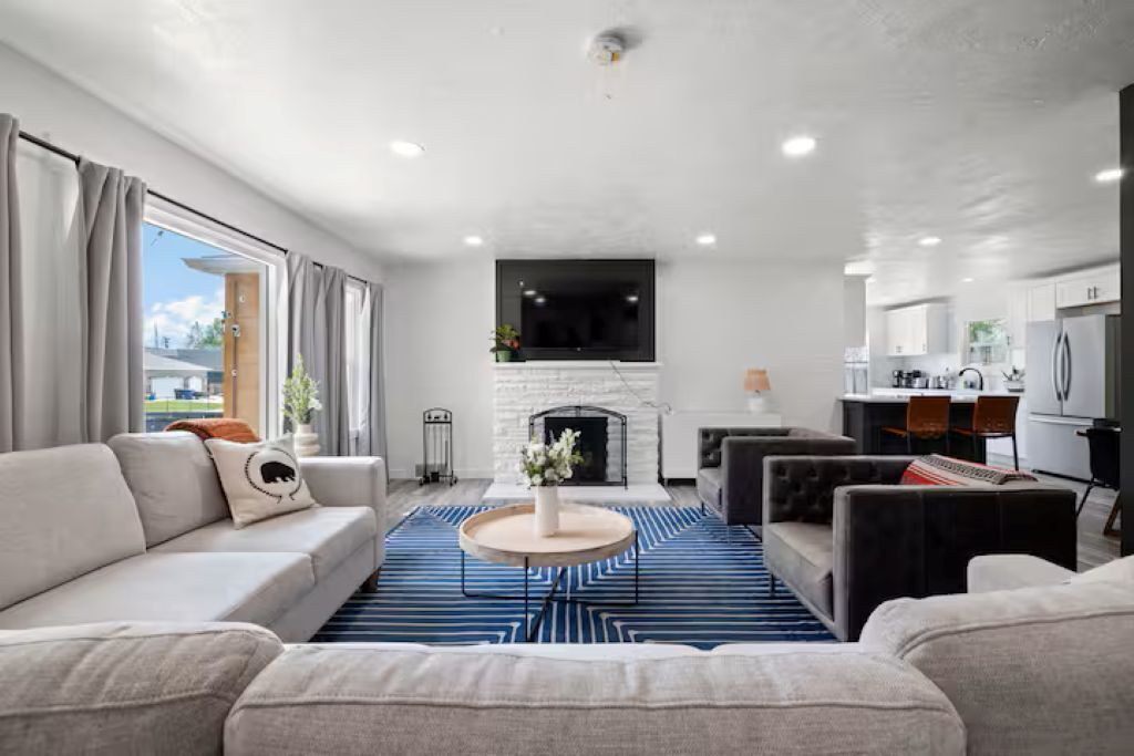 Photo of Livingroom in Holladay