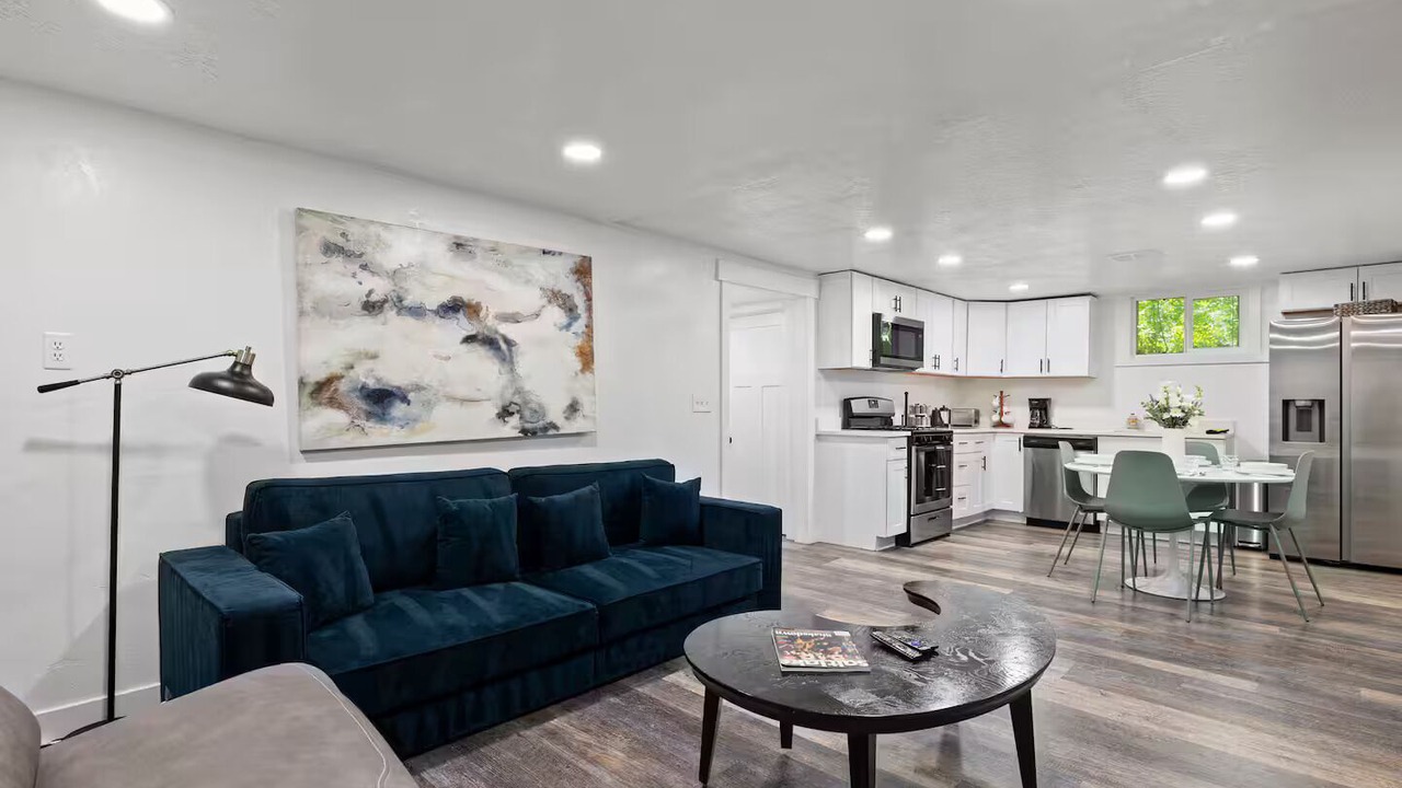 Photo of Livingroom in Holladay