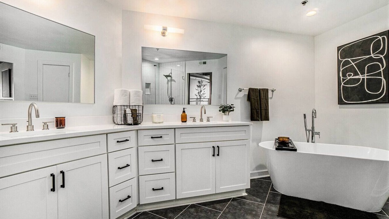 Photo of Bathroom in Atlantic Station Area
