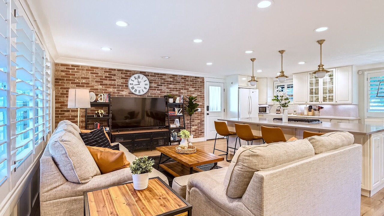 Photo of Livingroom in Holladay