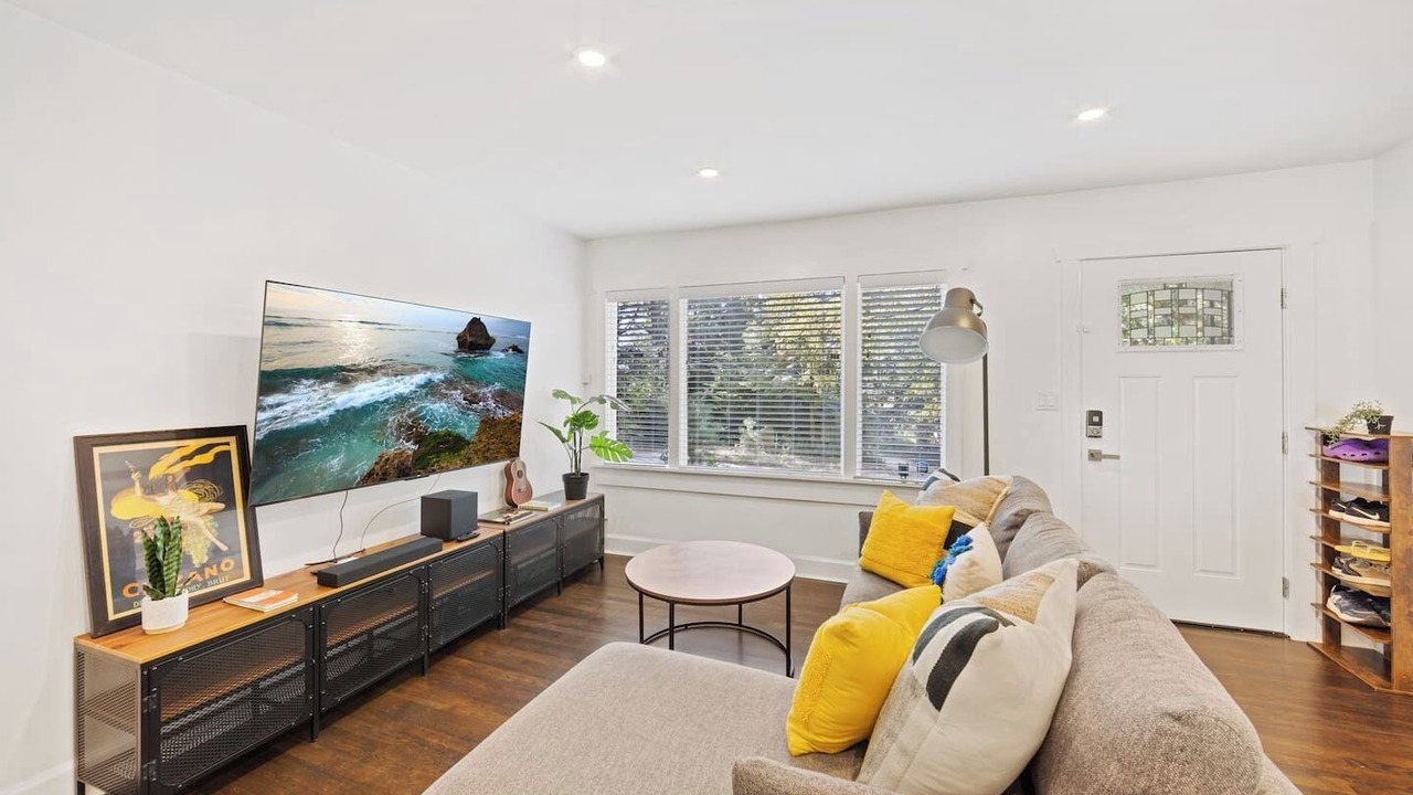 Photo of Bedroom in North Druid Hills