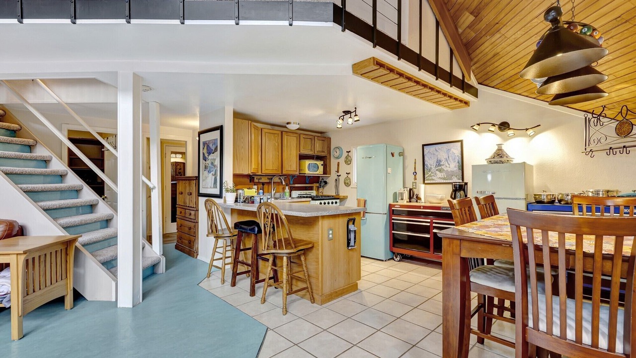 Photo of Kitchen in Alyeska