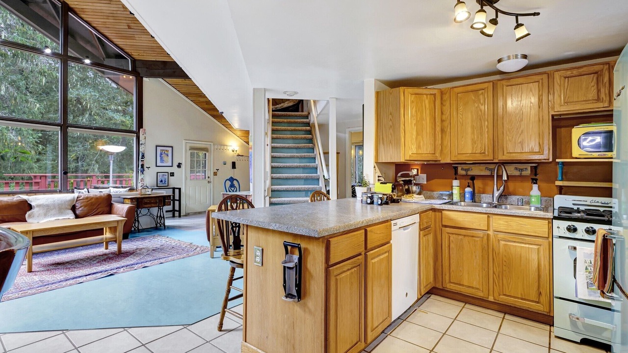 Photo of Kitchen in Alyeska