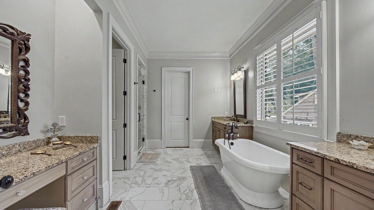 Photo of Bathroom in Ashford Park
