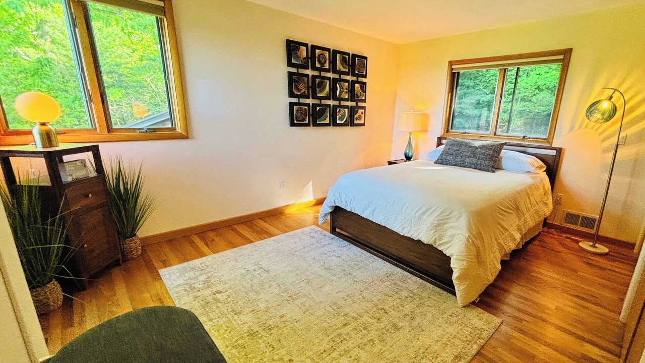 Photo of Bedroom in New Lebanon